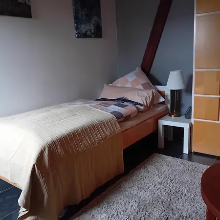Lueuentjenest Apartment